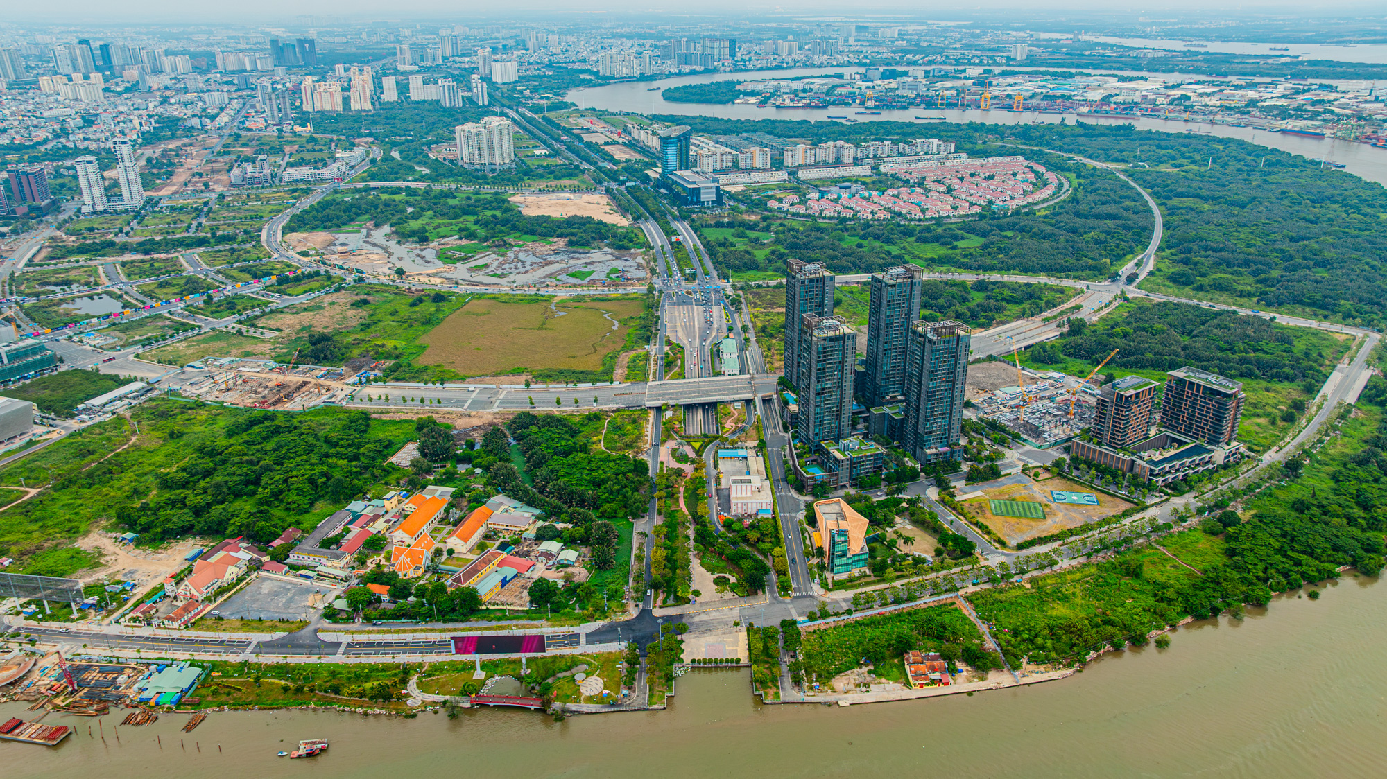 Toàn cảnh trái ngược của 3 bán đảo giữa lòng TP.HCM: Nơi thành đại công trường, chỗ là “khu nhà giàu”, nơi chờ hồi sinh sau 30 năm  - Ảnh 3.