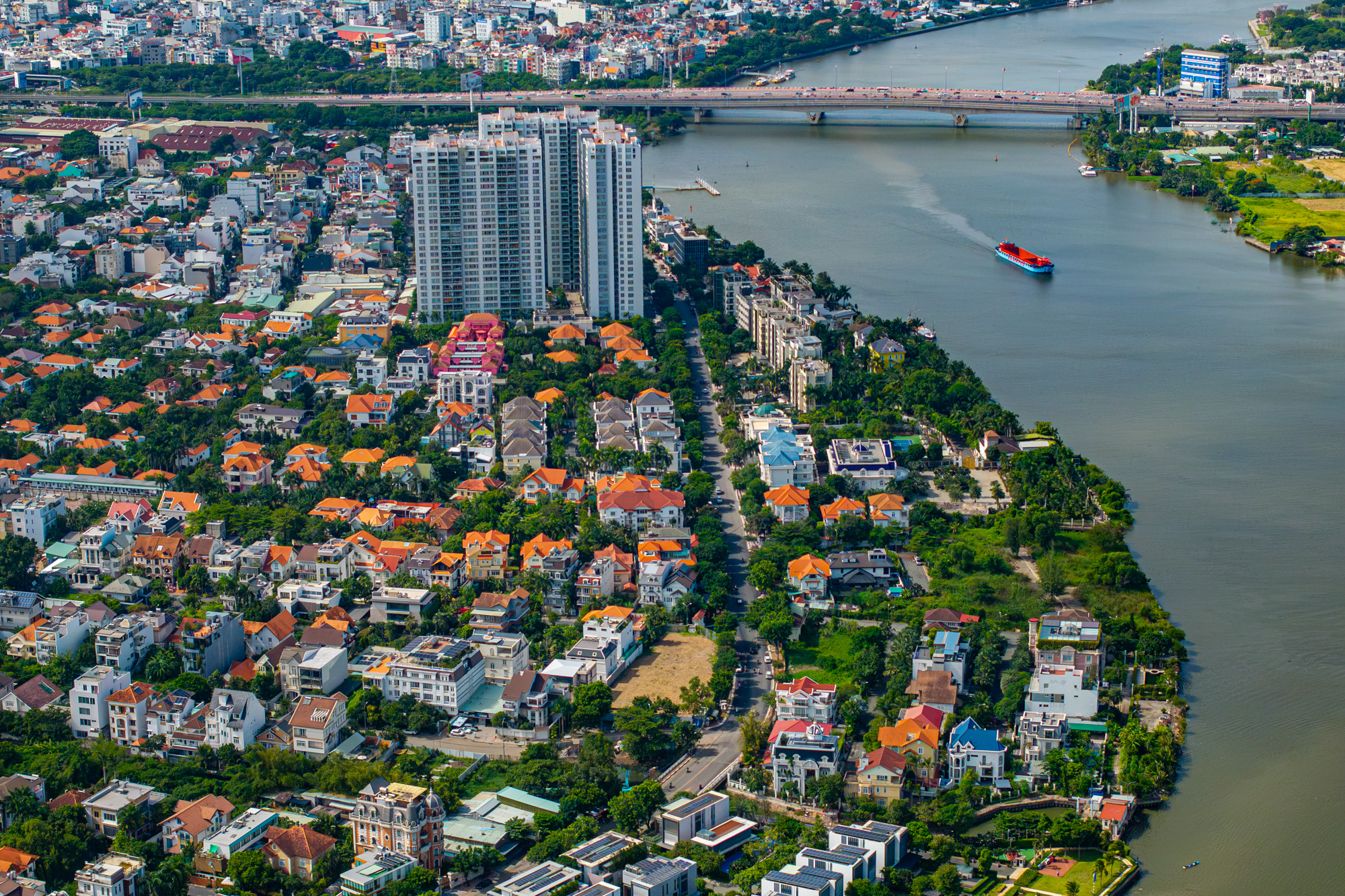 Toàn cảnh trái ngược của 3 bán đảo giữa lòng TP.HCM: Nơi thành đại công trường, chỗ là “khu nhà giàu”, nơi chờ hồi sinh sau 30 năm  - Ảnh 8.